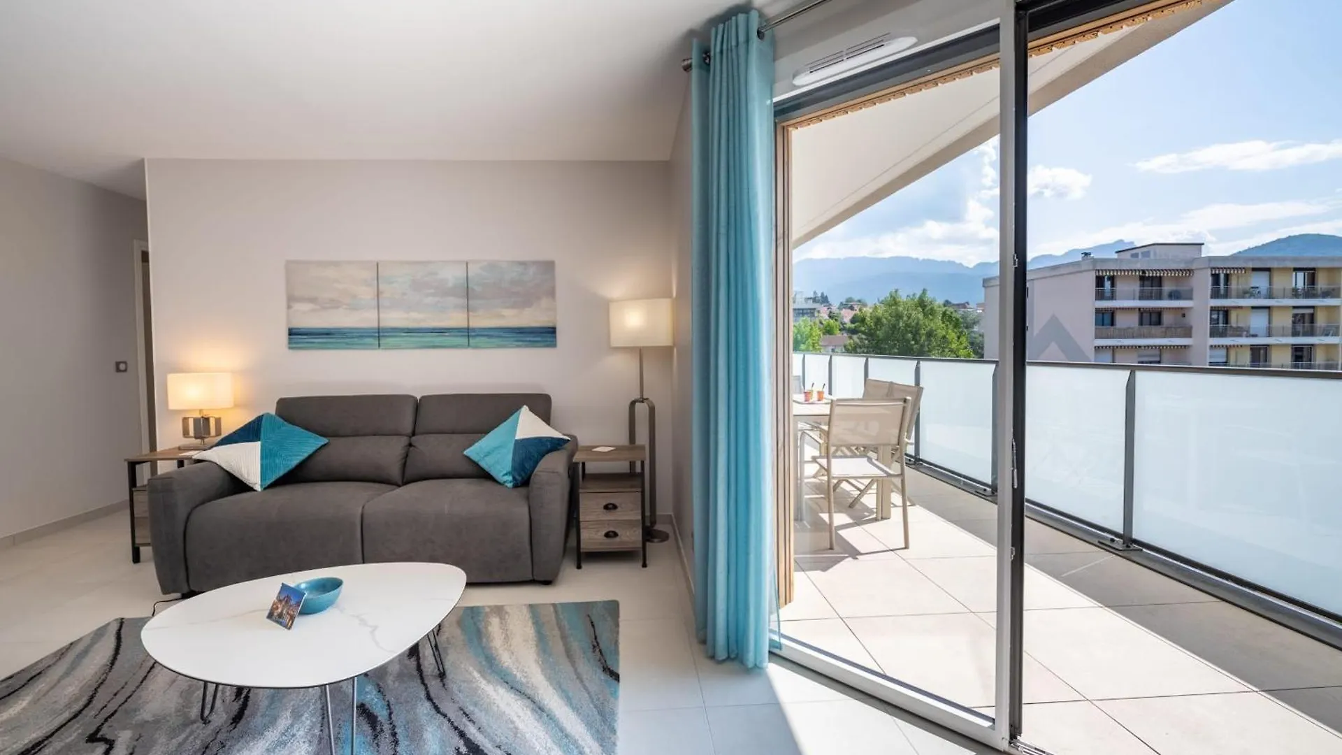 Apartment Le Luminance - Appartement D'Exception Dans Un Quartier Calme Annecy