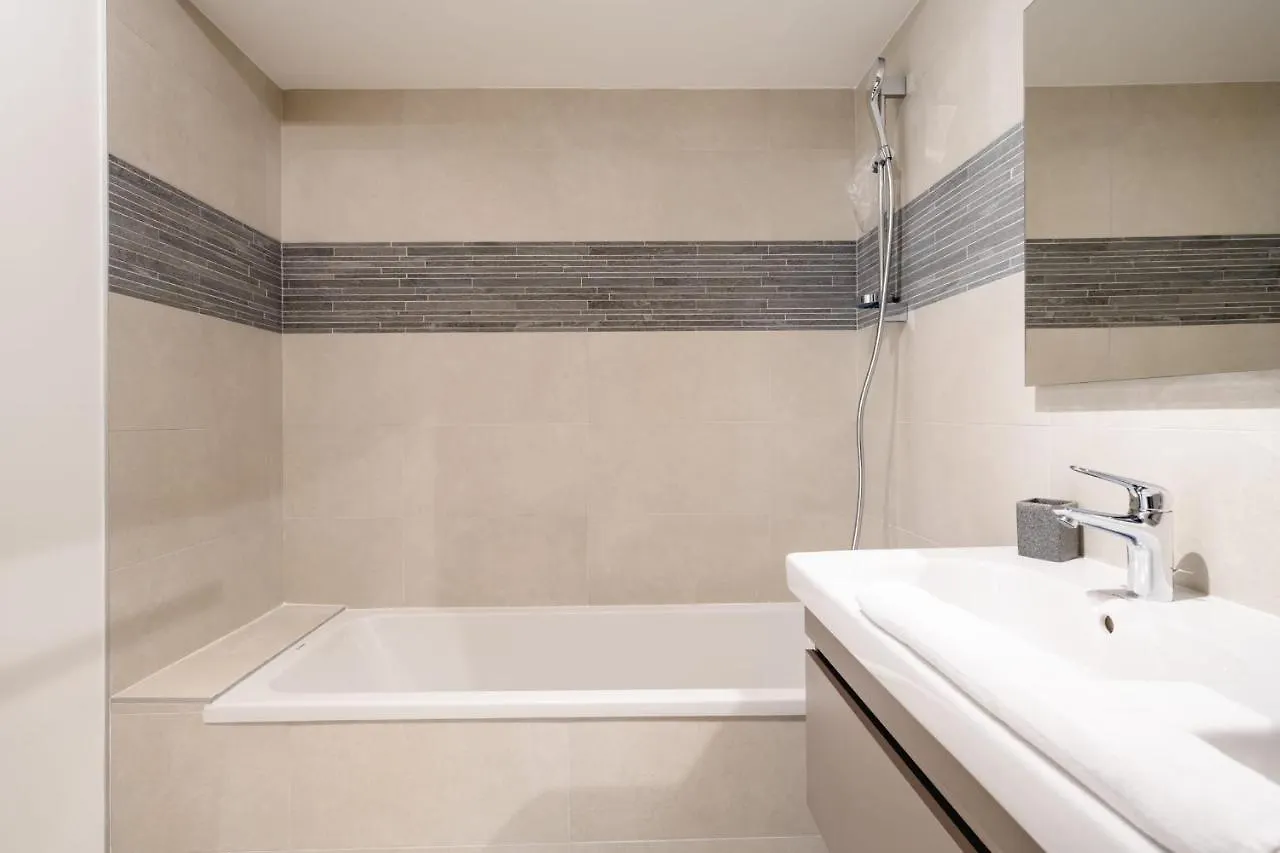 Le Luminance - Appartement D'Exception Dans Un Quartier Calme Annecy 0*,  France